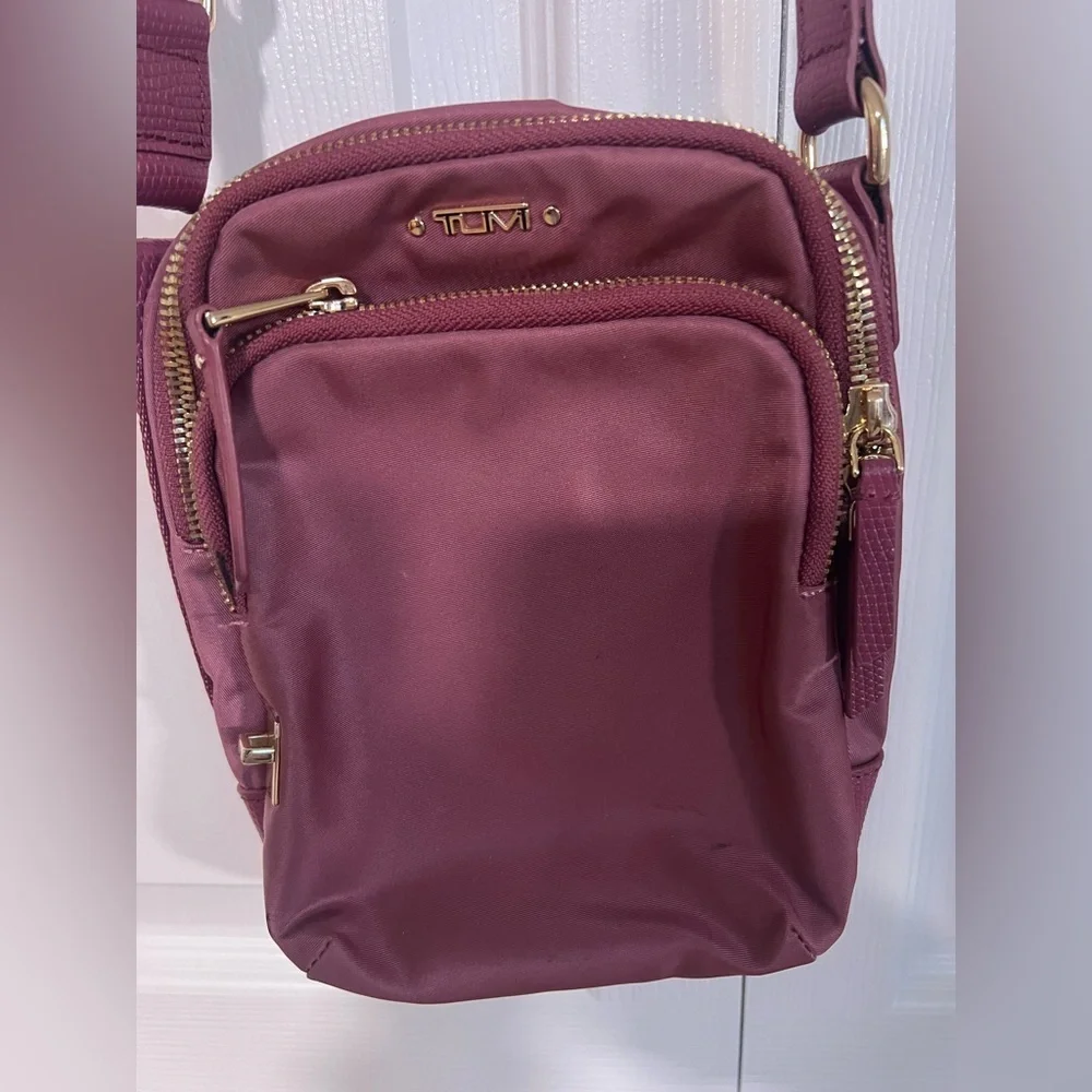Tumi Voyageur Ruma Crossbody Bag in Rose Pink